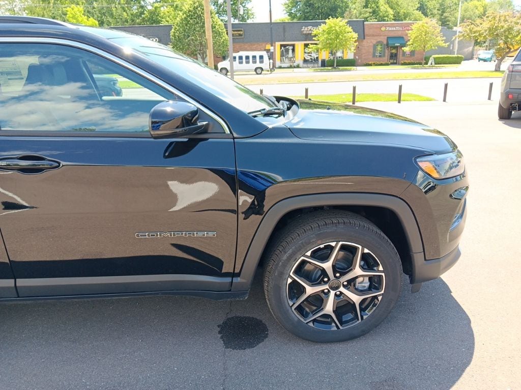2026 Jeep Compass Limited - Photo 8