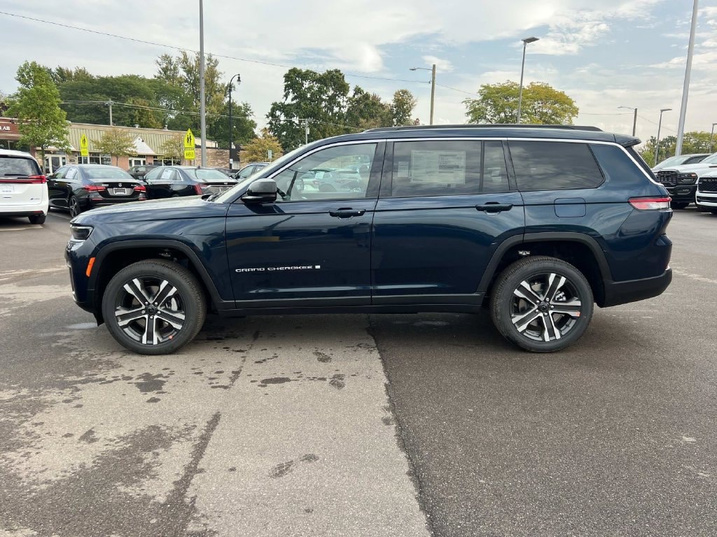 New 2027 Jeep Grand Cherokee L LIMITED 4X4 Sport Utility