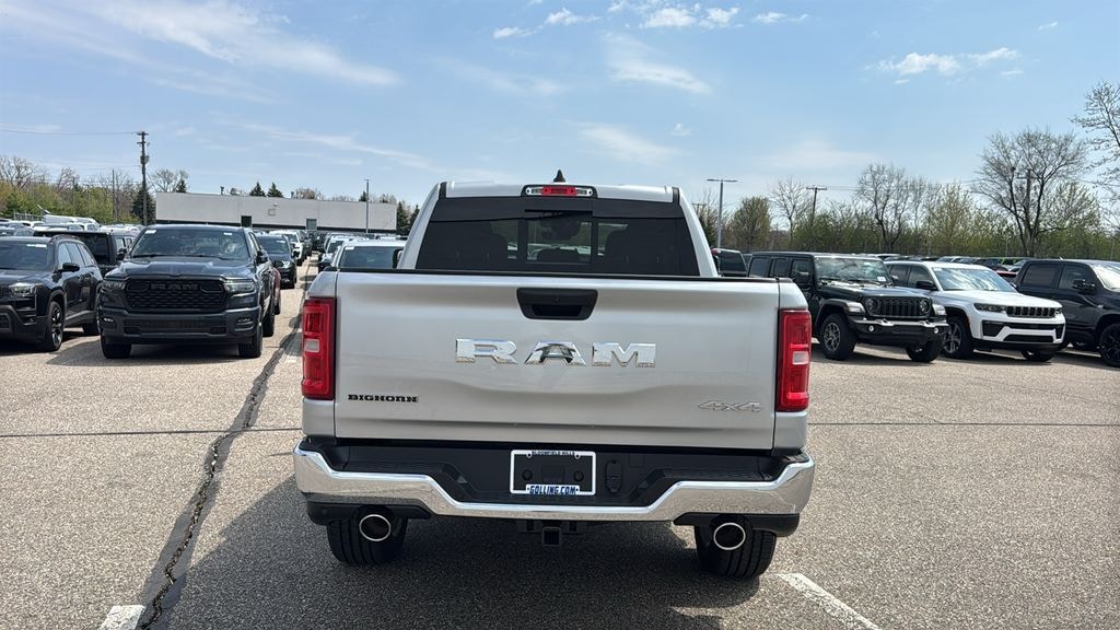 New 2026 Ram 1500 BIG HORN CREW CAB 4X4 5'7 BOX Pickup