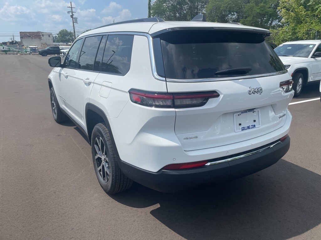 2025 Jeep Grand Cherokee Limited photo 4