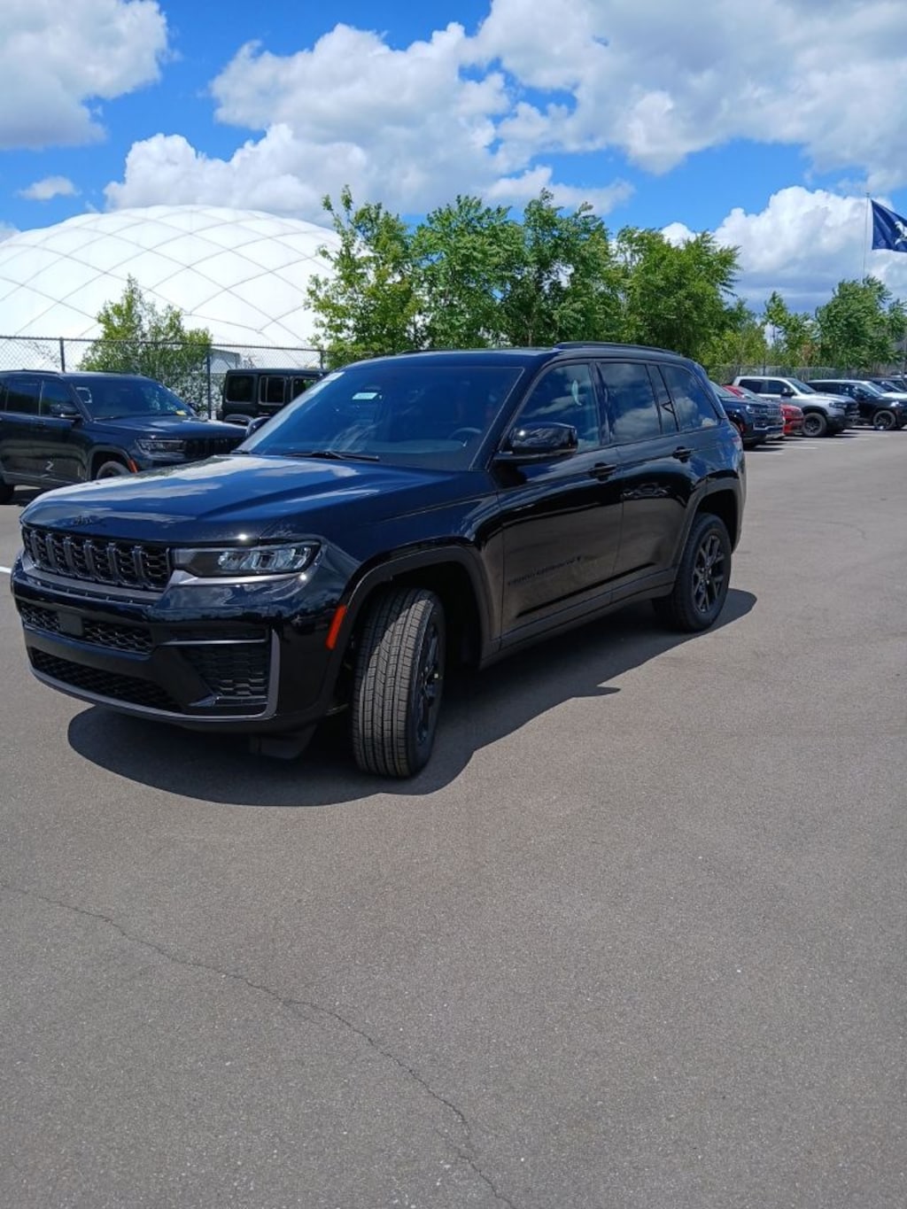 New 2026 Jeep Grand Cherokee LAREDO ALTITUDE 4X4 Sport Utility