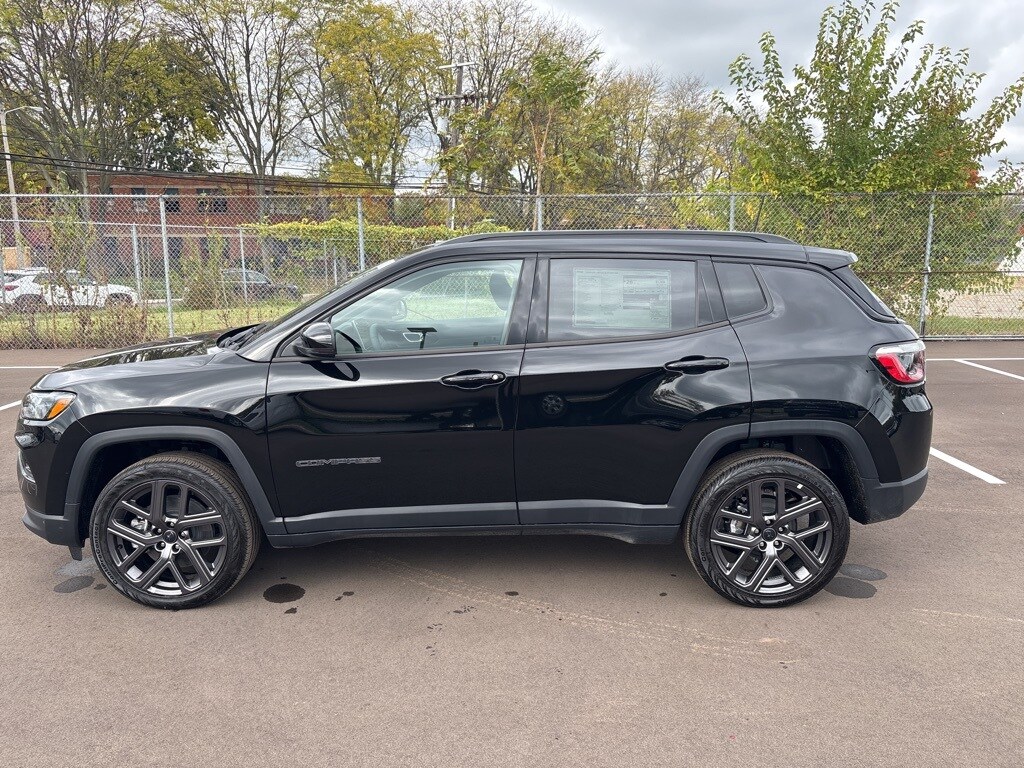 2026 Jeep Compass Limited Altitude photo 3