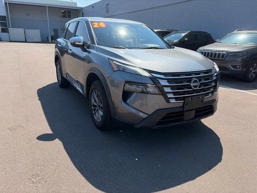 Used 2024 Nissan Rogue S SUV