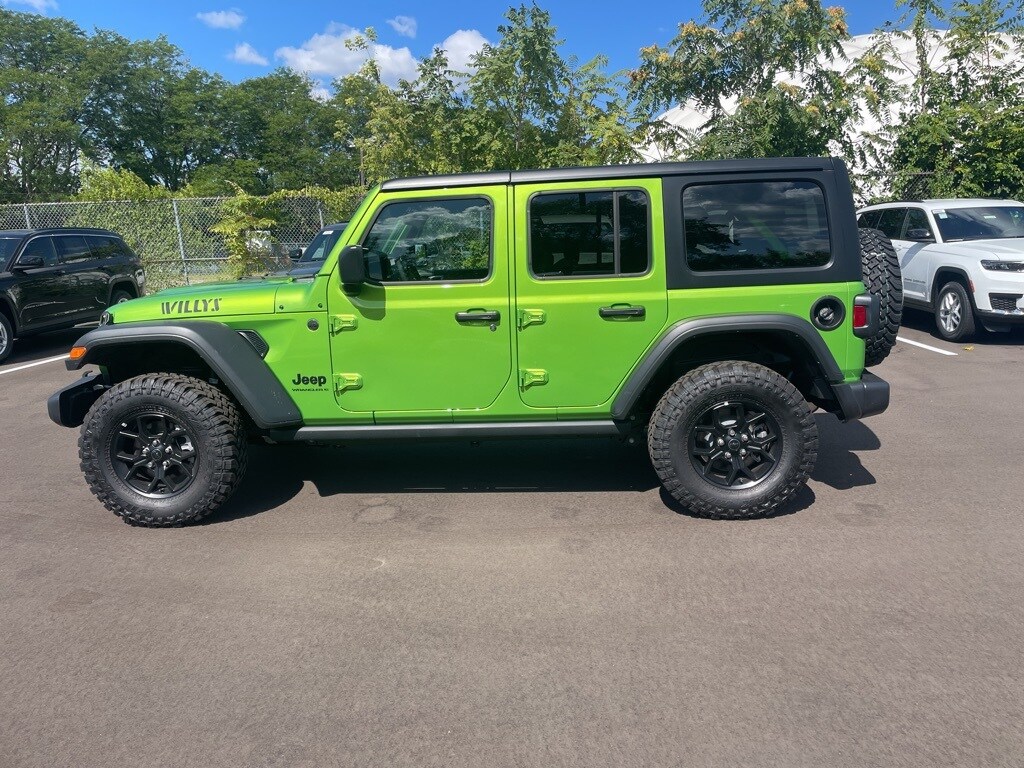 2025 Jeep Wrangler Willys photo 3