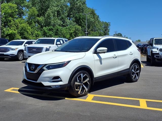 2021 Nissan Rogue Sport SL FWD's photo