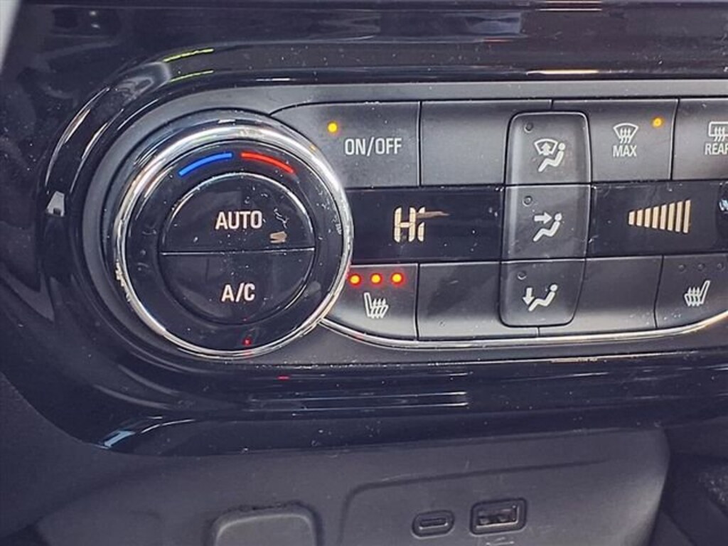 Used 2024 Chevrolet Trax LT SUV