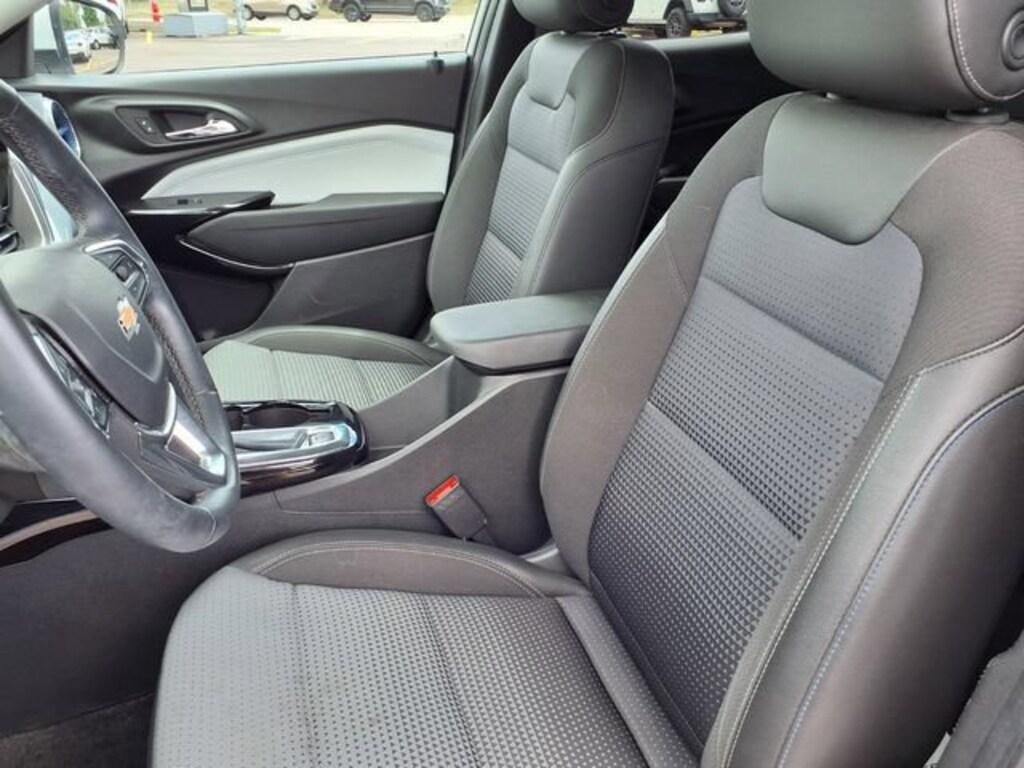 Used 2024 Chevrolet Trax LT SUV