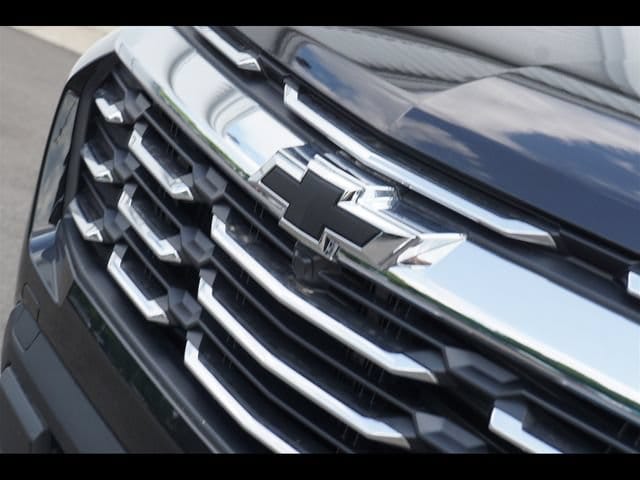 2027 Chevrolet Equinox LT - Photo 6