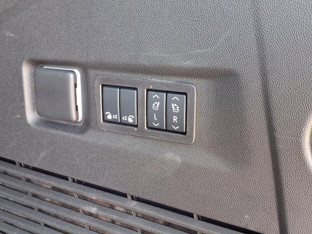 2026 Chevrolet Suburban High Country - Photo 24