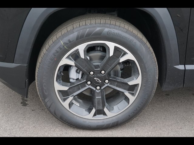 2027 Chevrolet Equinox LT - Photo 24