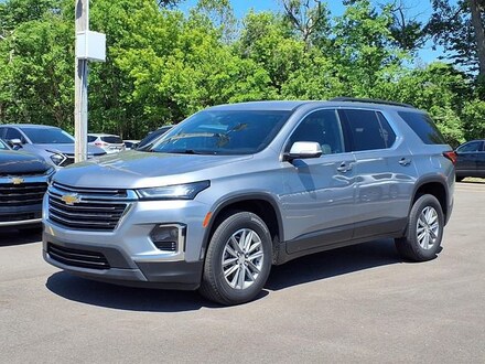 2023 Chevrolet Traverse LT Cloth SUV