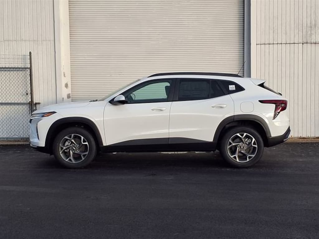 New 2026 Chevrolet Trax LT SUV