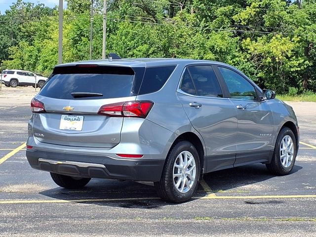 2023 Chevrolet Equinox LT photo 2