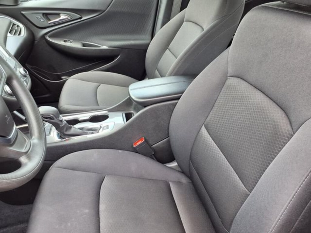 Used 2025 Chevrolet Malibu 1LT Sedan