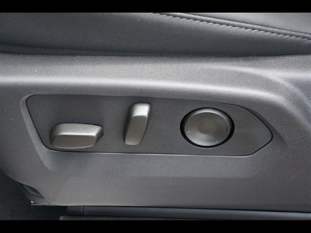 2026 Chevrolet Silverado 1500 LT - Photo 5