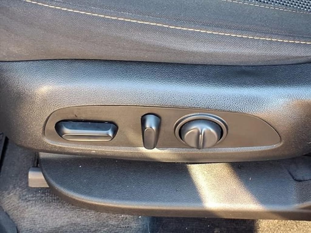 Used 2020 Chevrolet Traverse LT Cloth SUV