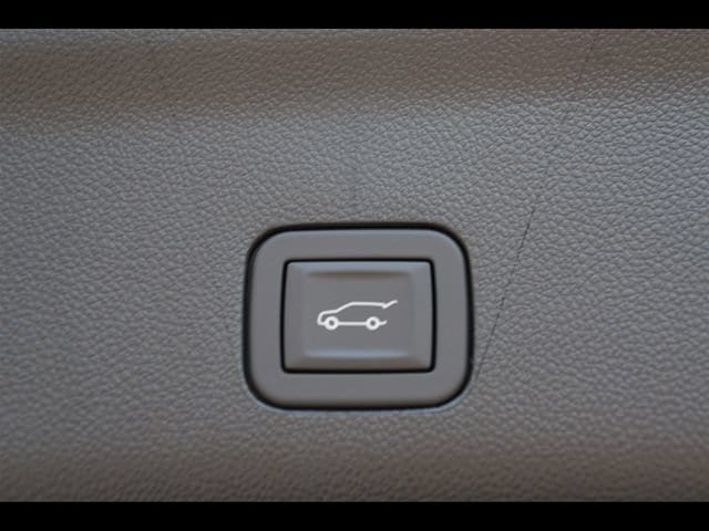 2026 Chevrolet Tahoe LT - Photo 19