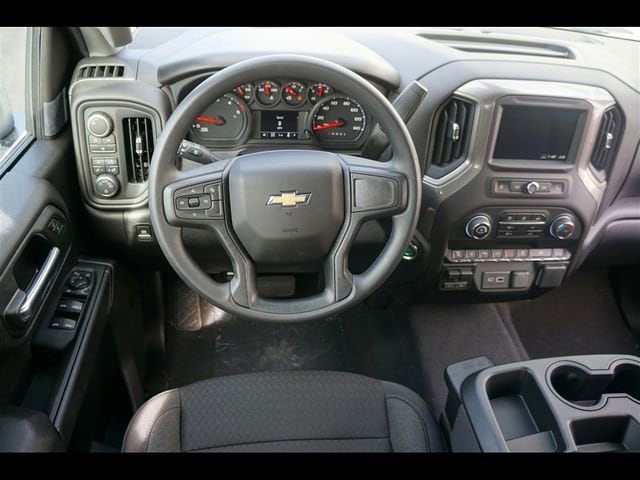 2026 Chevrolet Silverado 2500 HD Custom - Photo 4