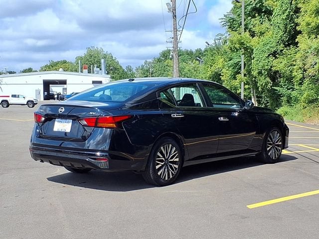 Used 2024 Nissan Altima SV with VIN 1N4BL4DV7RN326199 for sale in Wayne, MI