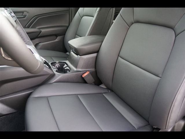 2026 Chevrolet Colorado Trail Boss photo 3