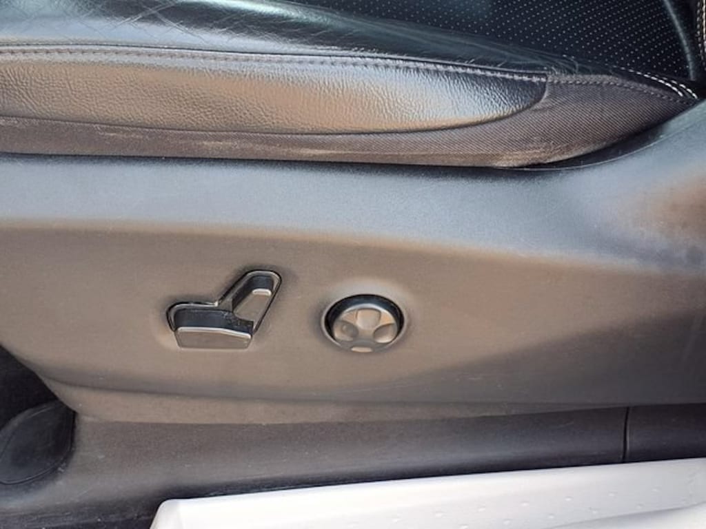 Used 2022 Chrysler Pacifica Touring L Van Passenger Van