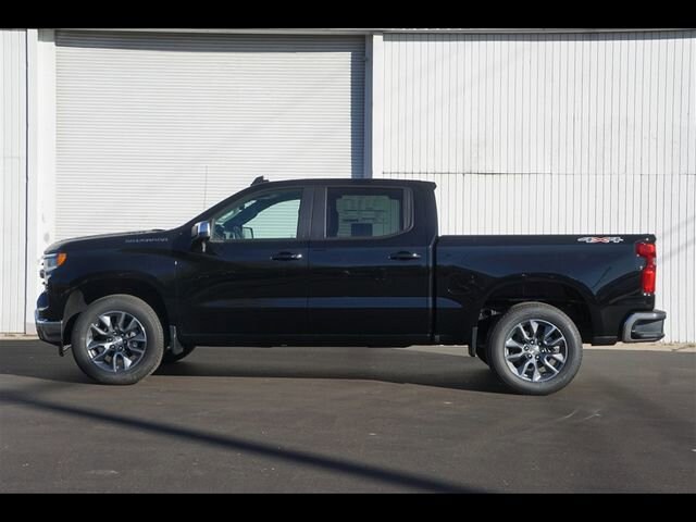 2026 Chevrolet Silverado 1500 LT photo 2