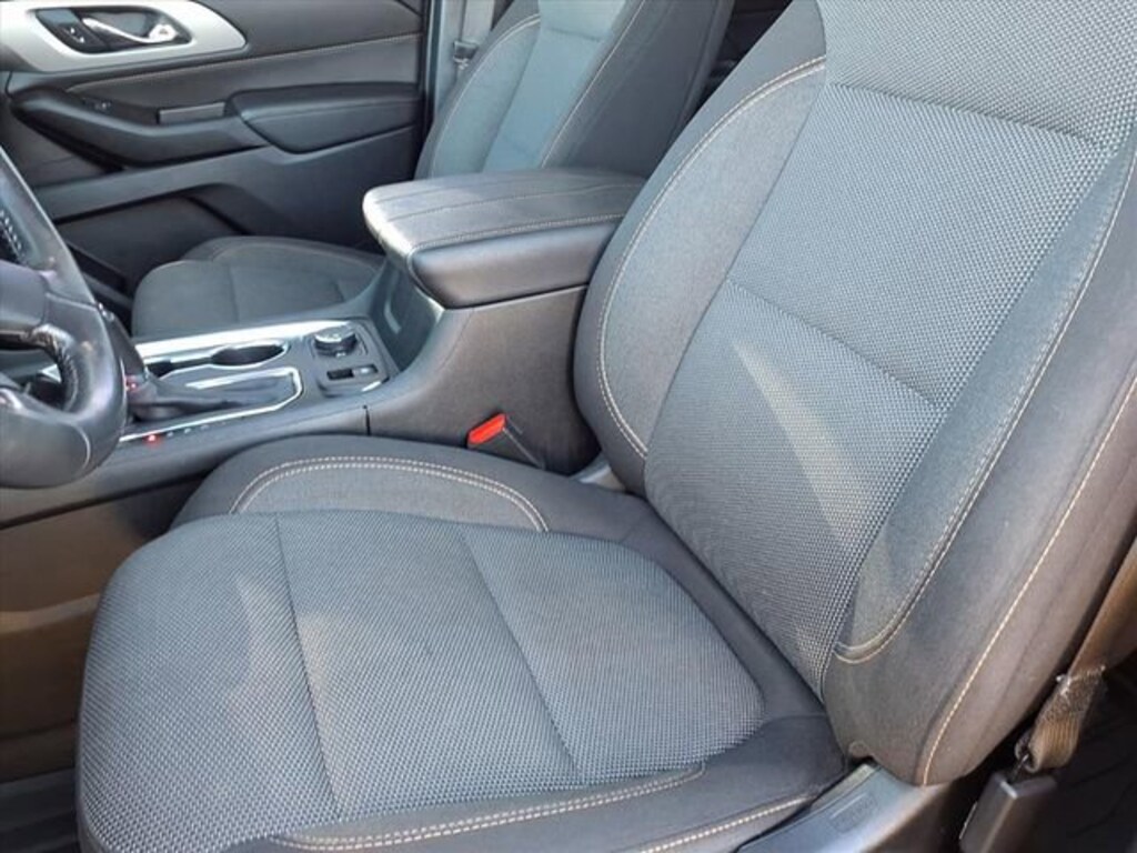 Used 2020 Chevrolet Traverse LT Cloth SUV