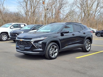 2025 Chevrolet Trax LT SUV