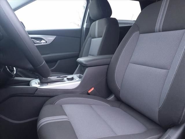 2025 Chevrolet Blazer 2LT photo 3
