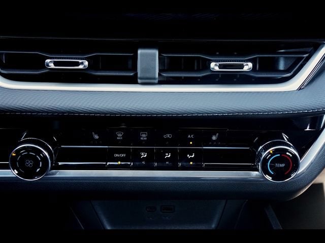 2026 Chevrolet Equinox LT - Photo 10