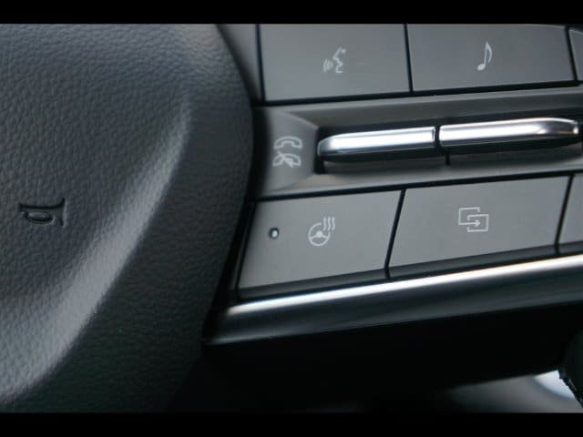 2027 Chevrolet Equinox LT - Photo 7