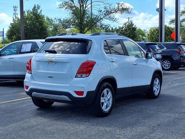 2017 Chevrolet Trax LT photo 2