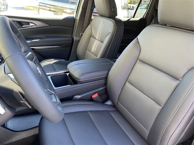 2026 Chevrolet Traverse photo 3