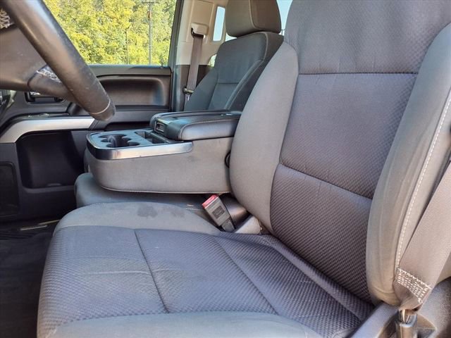 2015 Chevrolet Silverado 1500 LT photo 3