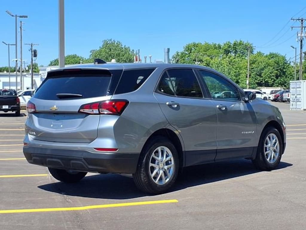 Used 2023 Chevrolet Equinox LS SUV
