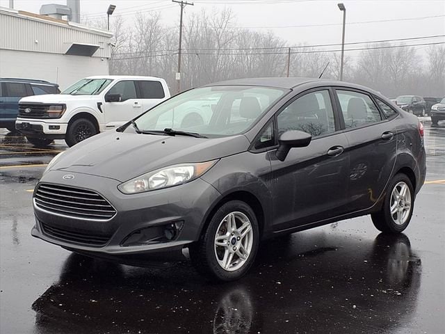 2018 Ford Fiesta SE's photo