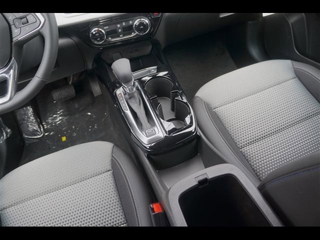 2026 Chevrolet Trax LT - Photo 13