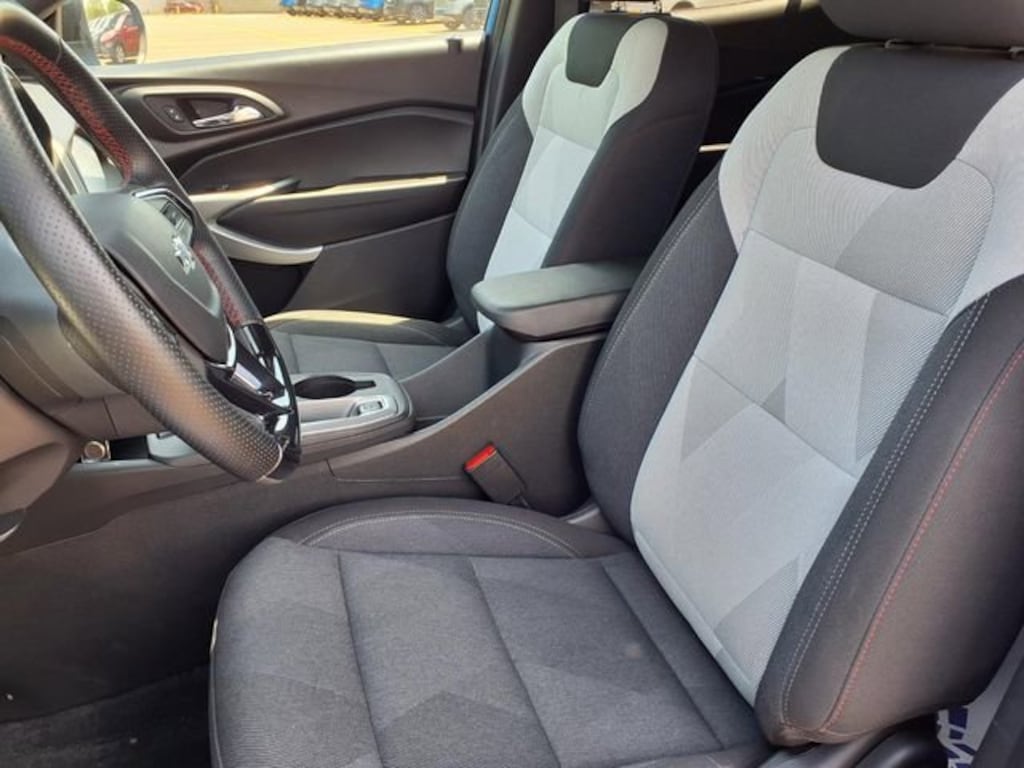 Used 2024 Chevrolet Trax 1RS SUV