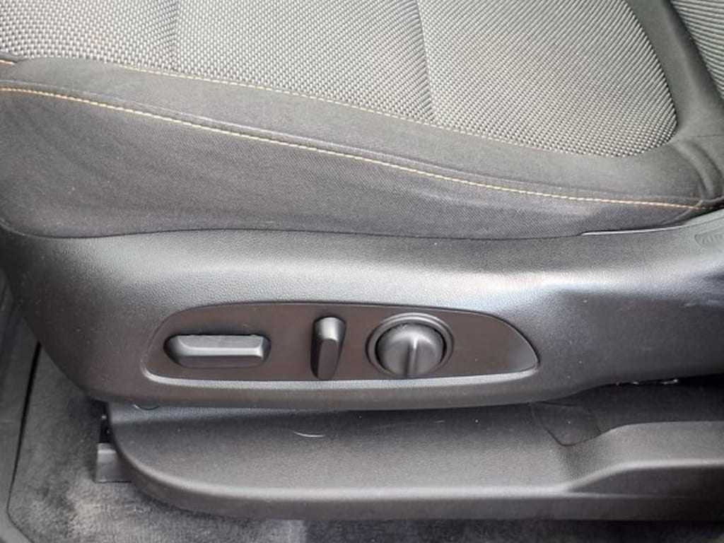 Used 2020 Chevrolet Traverse LT Cloth SUV