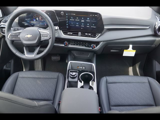 2027 Chevrolet Equinox LT - Photo 13