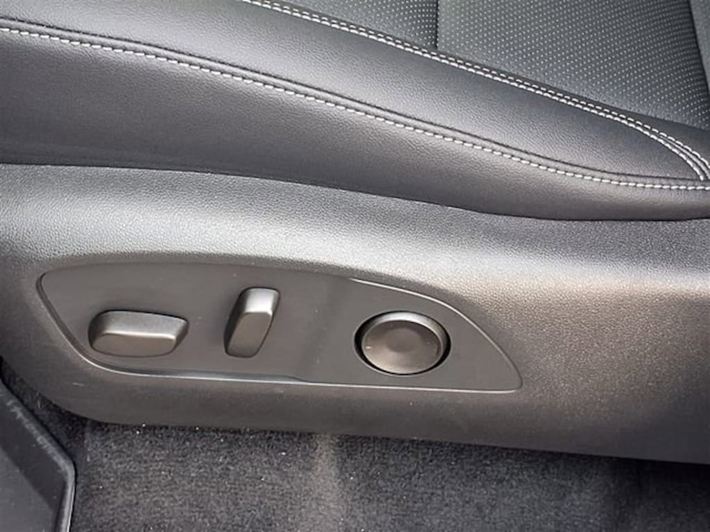 New 2026 Chevrolet Traverse LT SUV