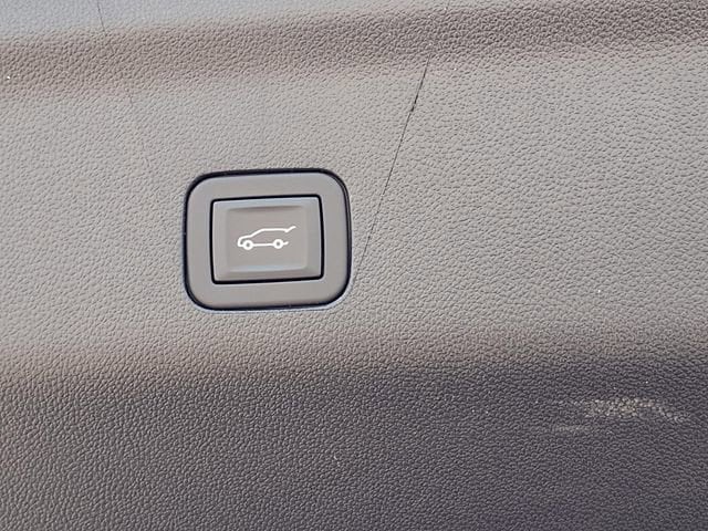 2026 Chevrolet Suburban High Country - Photo 25