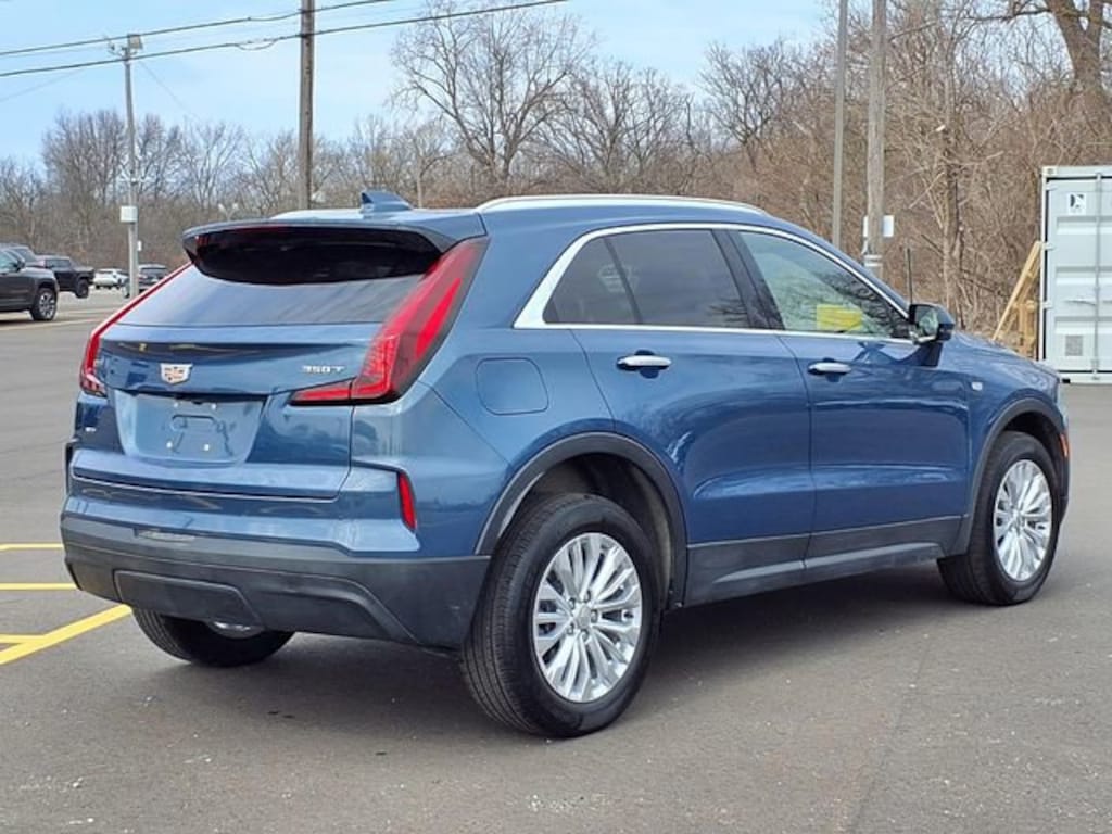 Used 2024 CADILLAC XT4 Luxury SUV