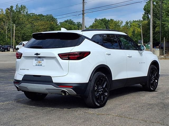 2024 Chevrolet Blazer 2LT photo 2