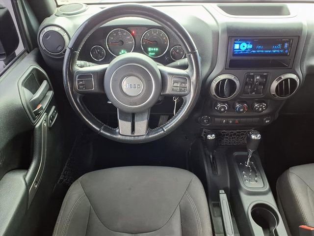 2016 Jeep Wrangler Unlimited Sport photo 4