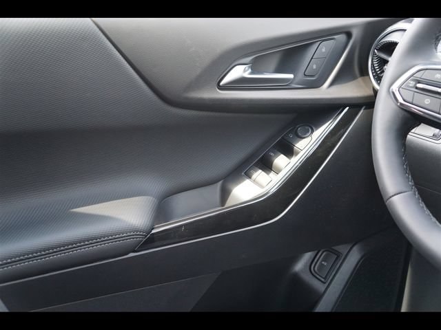 2027 Chevrolet Equinox LT - Photo 16