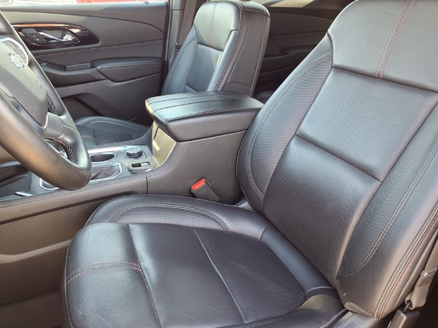 Used 2023 Chevrolet Traverse RS SUV