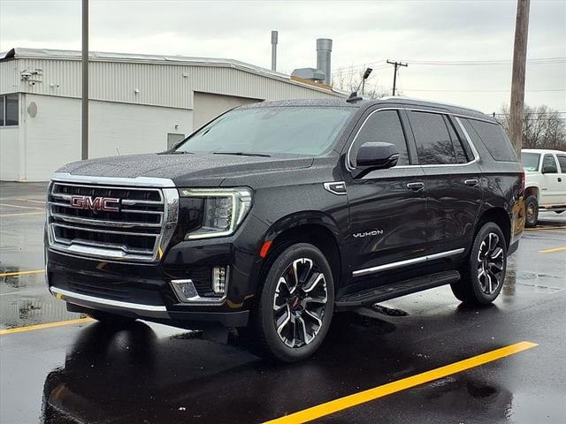 2022 GMC Yukon SLT's photo