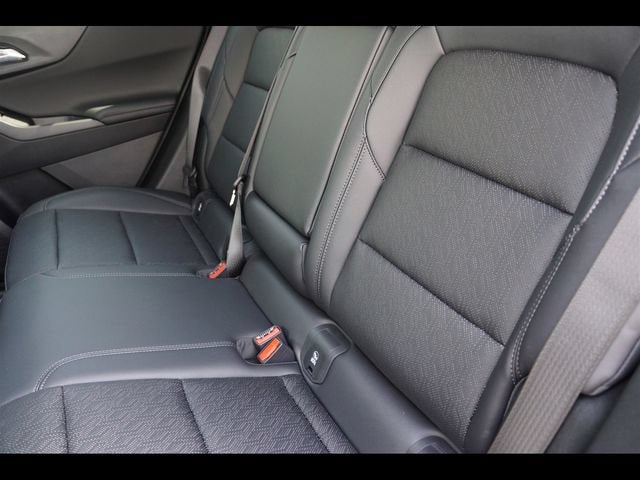 2027 Chevrolet Equinox LT - Photo 8