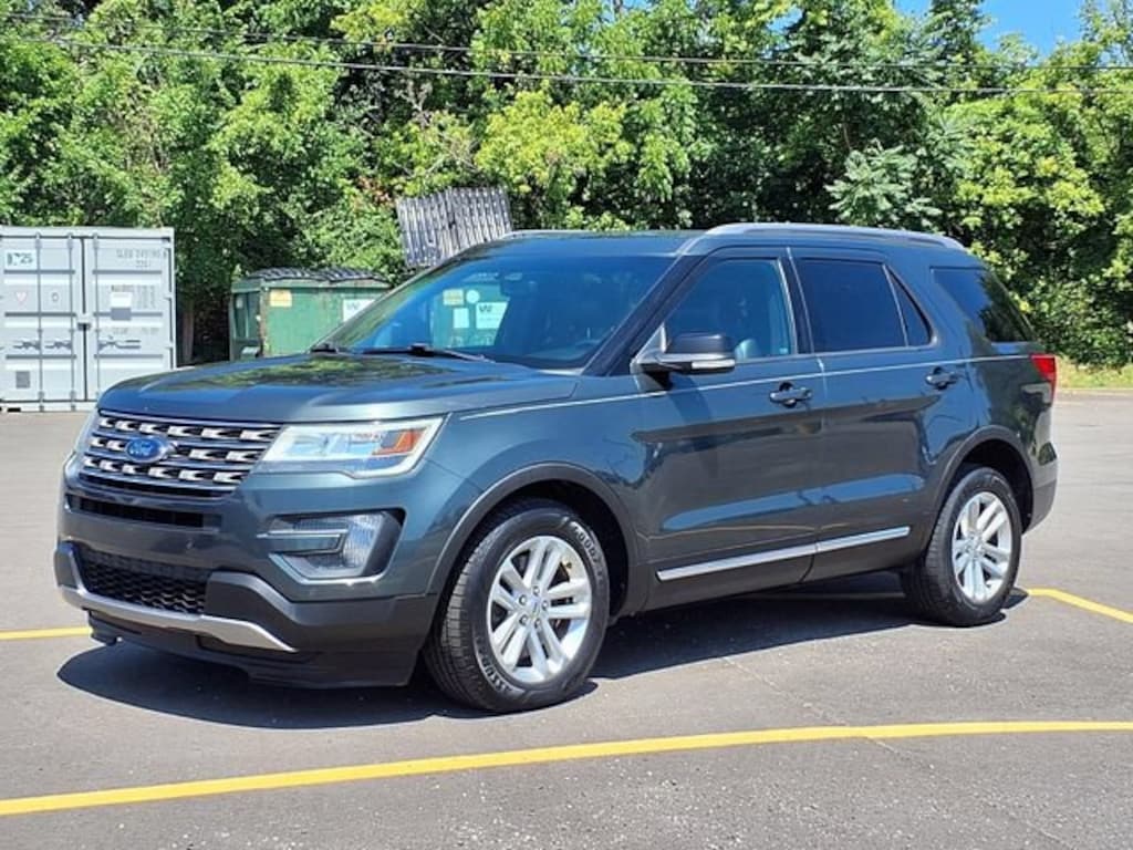 Used 2016 Ford Explorer XLT SUV